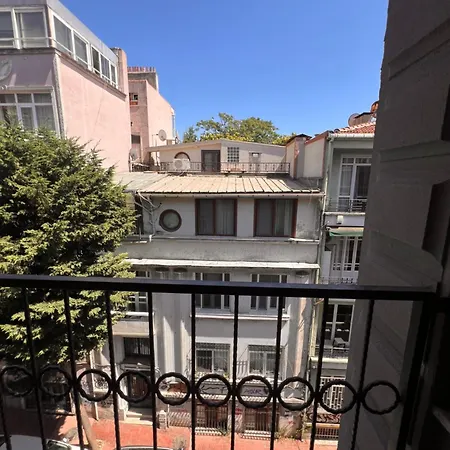 A Great In Center,nest Cihangir Apart Otel