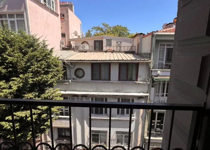 A Great In Center,nest Cihangir Aparthotel